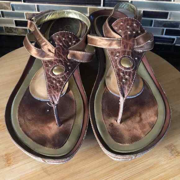 Cole Haan G series wedge sandals 10.5 - Picture 3 of 7